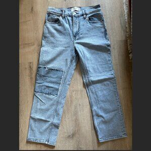 Light Wash Abercrombie & Fitch Ankle Straight High Rise Jeans, w/ Patch, Size 27